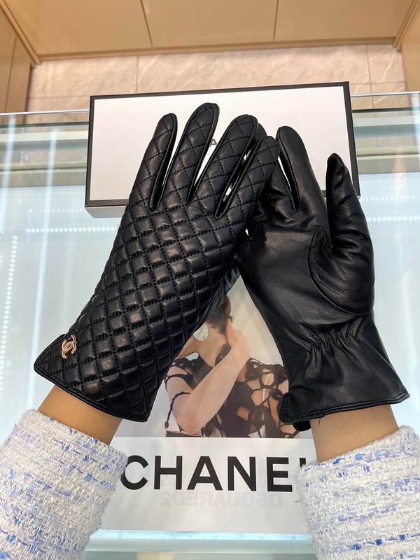 Chanel gloves hm112